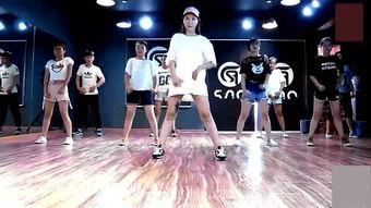 成人街舞男教练视频大全,男性舞者魅力教学视频集锦