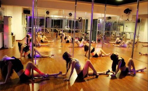 成人呼啦操舞蹈视频大全,成人呼啦操舞蹈视频大全精选集锦