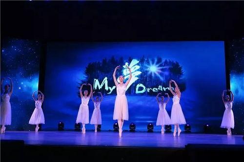 成人演出小红帽图片视频,小红帽的另类演绎