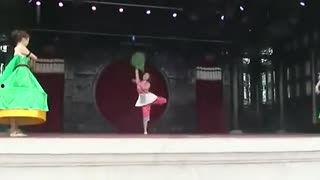 舞蹈独舞成人女生视频,成人女生独舞风采展示